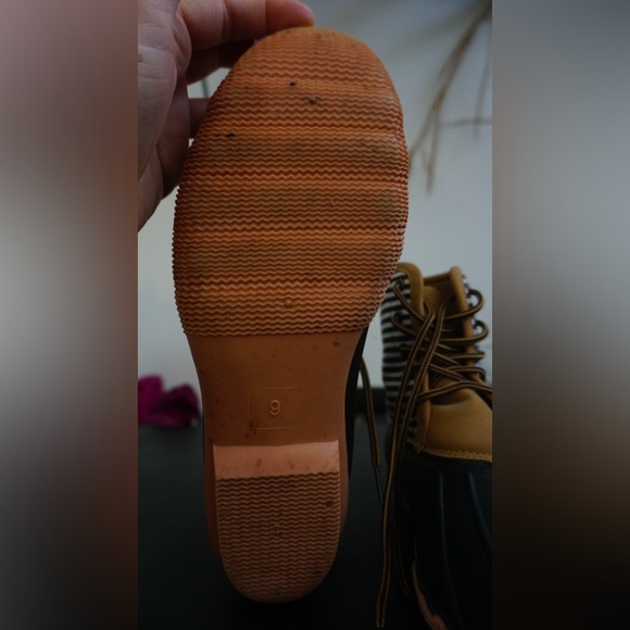Women’s Duck Boots - Picture 6 of 8